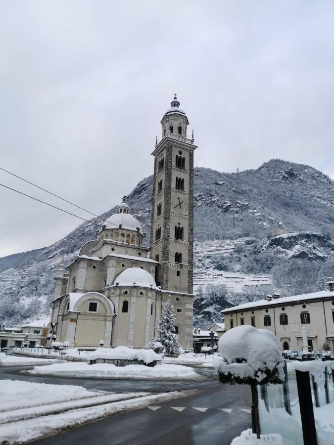 Casa Vacanze - Residenza Elvezia Tirano Esterno foto